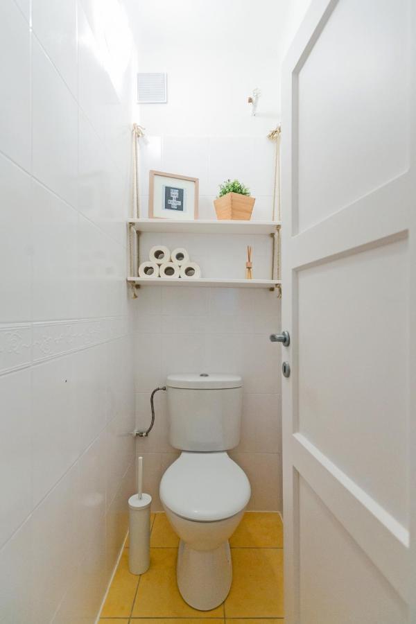 Peaceful Apartment Near Buda Castle And Chain Bridge Boedapest Buitenkant foto