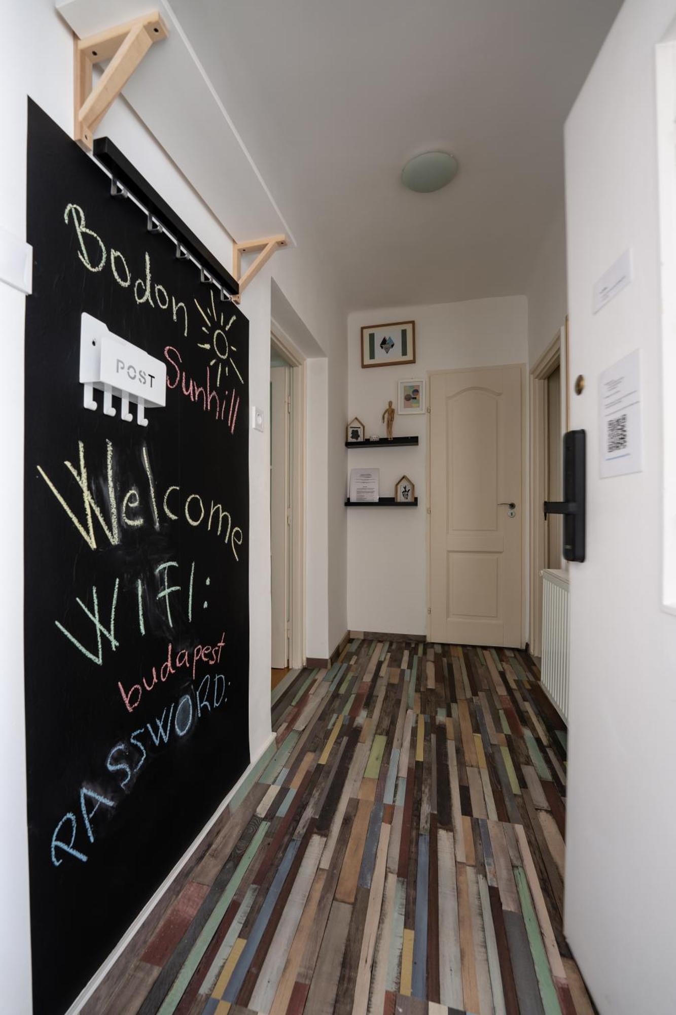 Peaceful Apartment Near Buda Castle And Chain Bridge Boedapest Buitenkant foto