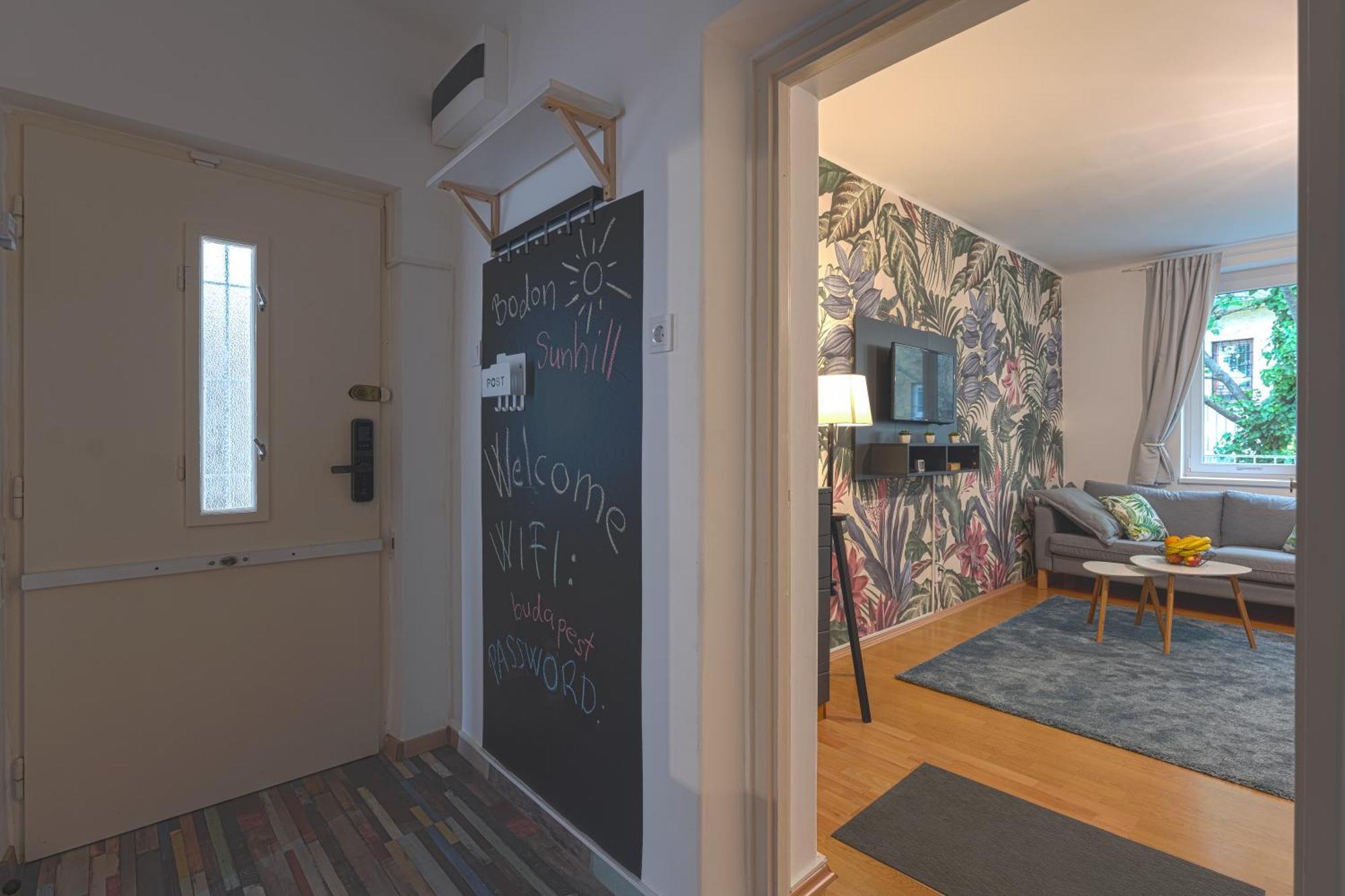 Peaceful Apartment Near Buda Castle And Chain Bridge Boedapest Buitenkant foto